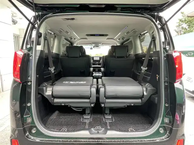 トヨタ アルファード S Cパッケージ 東京都 2020(令2)年 4.9万km ブラック ワンオーナー/4WD/9インチ純正SDナビ/（フルセグTV/Bluetooth/ミラキャスト）/デジタルインナーミラー/ブラインドスポットモニター/バックカメラ/セーフティセンス/・プリクラッシュセーフティ/・レーントレーシングアシスト/・レーダークルーズコントロール/両側パワースライドドア/革シート/前席快適温熱シート/前パワーシート/助手席パワーオットマン/2列目エグゼクティブパワーシート/革ステアリング/ステアリングヒーター/ルーフイルミ/（色変更可能）/純正18インチアルミホイール/純正フロアマット/前後ドライブレコーダー【DC-DR652】/スペアキー×1/取扱説明書/保証書