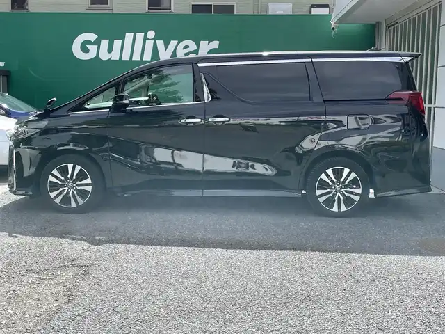 トヨタ アルファード S Cパッケージ 東京都 2020(令2)年 4.9万km ブラック ワンオーナー/4WD/9インチ純正SDナビ/（フルセグTV/Bluetooth/ミラキャスト）/デジタルインナーミラー/ブラインドスポットモニター/バックカメラ/セーフティセンス/・プリクラッシュセーフティ/・レーントレーシングアシスト/・レーダークルーズコントロール/両側パワースライドドア/革シート/前席快適温熱シート/前パワーシート/助手席パワーオットマン/2列目エグゼクティブパワーシート/革ステアリング/ステアリングヒーター/ルーフイルミ/（色変更可能）/純正18インチアルミホイール/純正フロアマット/前後ドライブレコーダー【DC-DR652】/スペアキー×1/取扱説明書/保証書