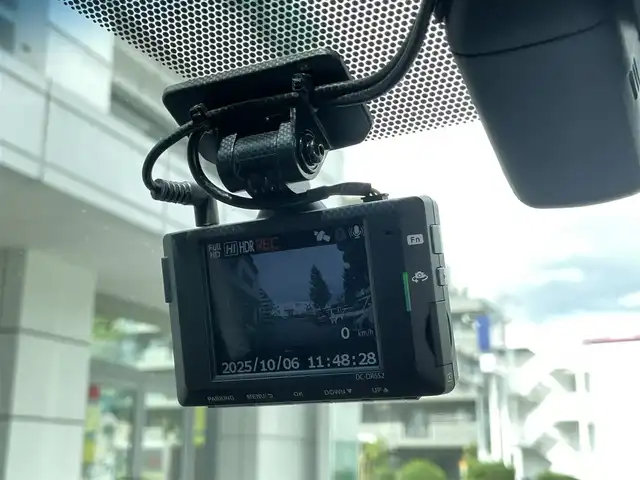 トヨタ アルファード S Cパッケージ 東京都 2020(令2)年 4.9万km ブラック ワンオーナー/4WD/9インチ純正SDナビ/（フルセグTV/Bluetooth/ミラキャスト）/デジタルインナーミラー/ブラインドスポットモニター/バックカメラ/セーフティセンス/・プリクラッシュセーフティ/・レーントレーシングアシスト/・レーダークルーズコントロール/両側パワースライドドア/革シート/前席快適温熱シート/前パワーシート/助手席パワーオットマン/2列目エグゼクティブパワーシート/革ステアリング/ステアリングヒーター/ルーフイルミ/（色変更可能）/純正18インチアルミホイール/純正フロアマット/前後ドライブレコーダー【DC-DR652】/スペアキー×1/取扱説明書/保証書