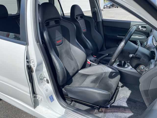 三菱 ランサー ワゴン GT エボリューション 三重県 2005(平17)年 7.7万km シルキーホワイト 登録時76996km/禁煙車/ＫＥＸＷＯＯＤ７インチディスプレイオーディオ/・Ｂｌｕｅｔｏｏｔｈ・ｃａｒｐｌａｙ・ＣＤ・ＵＳＢ/バックカメラ/ＲＥＣＡＲＯシート/黒ハーフレザーシート/ＭＯＭＯステ/ＡＵＴＯライト/ＥＴＣ/電動格納ミラー/AAC/リモコンキー