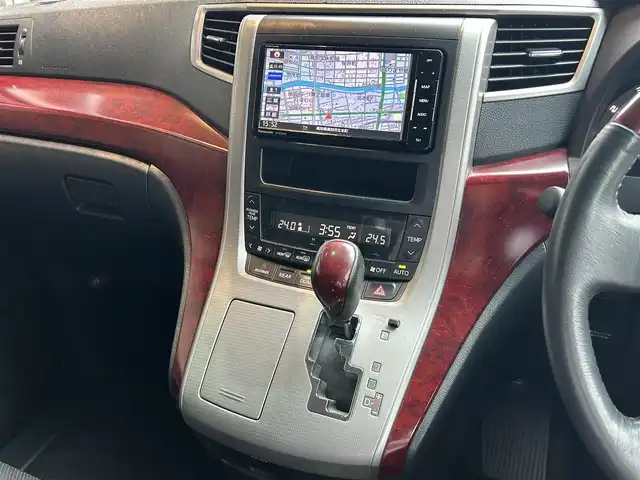 トヨタ アルファード 240S 高知県 2008(平20)年 19.1万km ホワイトパールクリスタルシャイン 社外ナビ/【CD/DVD/BT/フルセグTV】/社外フリップダウンモニタ-/バックカメラ/横滑り防止/両側パワースライドドア/コーナー、バックセンサー/ビルトインETC/ドライブレコーダー/ヘッドライトレベライザー/フォグランプ/スマートキー/プッシュスタート/純正アルミホイール 18インチ/スペアキー×1【スマートキー】