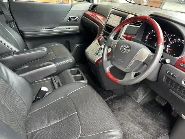 トヨタ アルファード 240S 高知県 2008(平20)年 19.1万km ホワイトパールクリスタルシャイン 社外ナビ/【CD/DVD/BT/フルセグTV】/社外フリップダウンモニタ-/バックカメラ/横滑り防止/両側パワースライドドア/コーナー、バックセンサー/ビルトインETC/ドライブレコーダー/ヘッドライトレベライザー/フォグランプ/スマートキー/プッシュスタート/純正アルミホイール 18インチ/スペアキー×1【スマートキー】