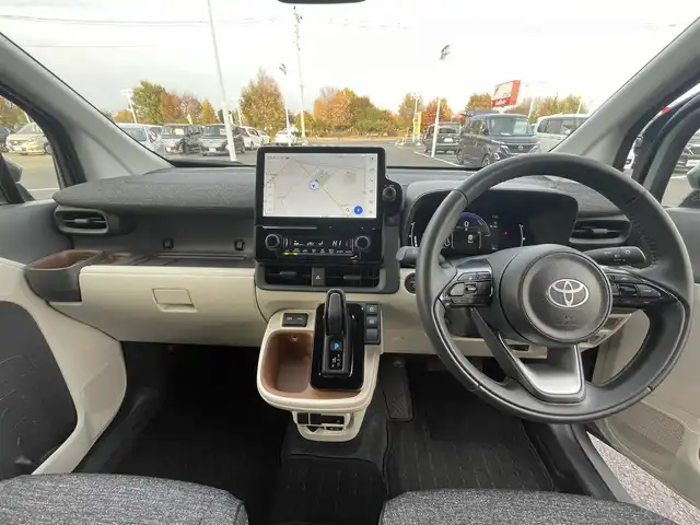 トヨタ シエンタ ハイブリッド Z 栃木県 2024(令6)年 1.8万km アーバンカーキ トヨタセーフティセンス/純正10.5インチナビ/フルセグTV/DVD/Bluetooth/USB/全周囲カメラ/ビルトインETC/両側パワースライドドア/AC100V/1500Wアクセサリーコンセント/レーダークルーズコントロール/スマートキー×2/プッシュスタート/ステアリングリモコン/LEDオートライト/アイドリングストップ/横滑り防止装置/クリアランスソナー/電動格納ミラー/ドアバイザー