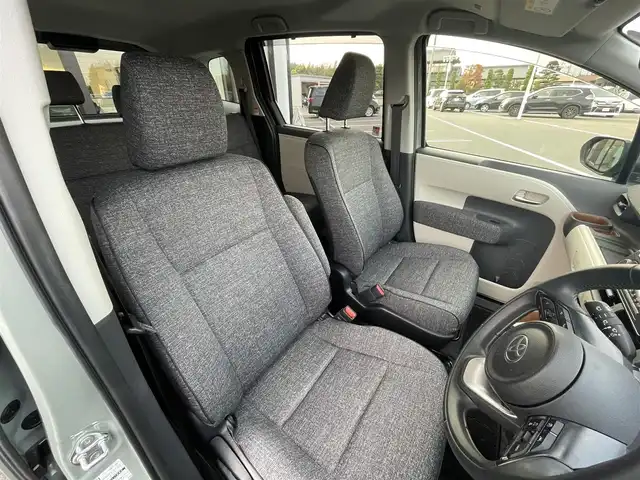 トヨタ シエンタ ハイブリッド Z 栃木県 2024(令6)年 1.8万km アーバンカーキ トヨタセーフティセンス/純正10.5インチナビ/フルセグTV/DVD/Bluetooth/USB/全周囲カメラ/ビルトインETC/両側パワースライドドア/AC100V/1500Wアクセサリーコンセント/レーダークルーズコントロール/スマートキー×2/プッシュスタート/ステアリングリモコン/LEDオートライト/アイドリングストップ/横滑り防止装置/クリアランスソナー/電動格納ミラー/ドアバイザー