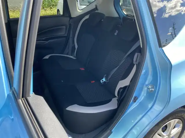 日産 ノート e－パワー X 静岡県 2017(平29)年 7.2万km 青 衝突軽減ブレーキ/踏み間違い衝突防止アシスト/フロント＆バックソナー/日産オリジナルナビ（MM316D-W）/　AM FM CD DVD Bluetooth USB MEMORYMUSIC/フルセグTV/アラウンドビューモニター/ETC/ドライブレコーダー/スマートルームミラー/LEDヘッドライト/オートライト/純正フロアマット/インテリジェントキー×2本