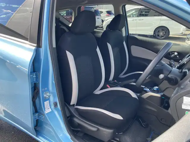 日産 ノート e－パワー X 静岡県 2017(平29)年 7.2万km 青 衝突軽減ブレーキ/踏み間違い衝突防止アシスト/フロント＆バックソナー/日産オリジナルナビ（MM316D-W）/　AM FM CD DVD Bluetooth USB MEMORYMUSIC/フルセグTV/アラウンドビューモニター/ETC/ドライブレコーダー/スマートルームミラー/LEDヘッドライト/オートライト/純正フロアマット/インテリジェントキー×2本