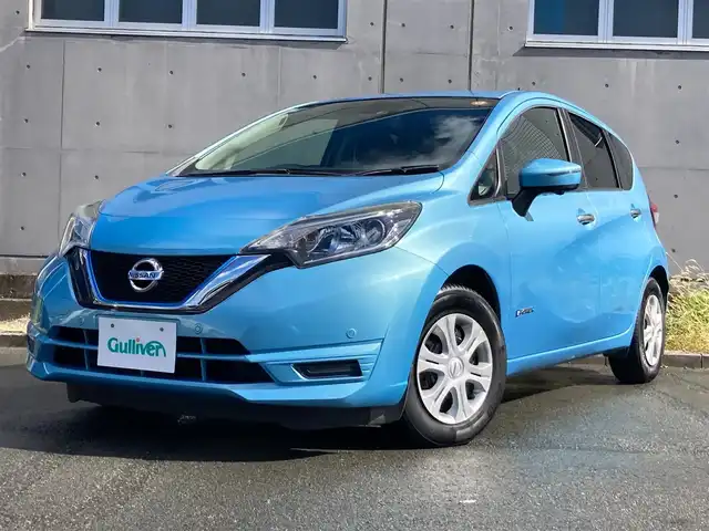 日産 ノート e－パワー X 静岡県 2017(平29)年 7.2万km 青 衝突軽減ブレーキ/踏み間違い衝突防止アシスト/フロント＆バックソナー/日産オリジナルナビ（MM316D-W）/　AM FM CD DVD Bluetooth USB MEMORYMUSIC/フルセグTV/アラウンドビューモニター/ETC/ドライブレコーダー/スマートルームミラー/LEDヘッドライト/オートライト/純正フロアマット/インテリジェントキー×2本