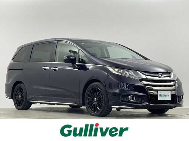 ホンダ オデッセイ アブソルート 埼玉県 2013(平25)年 6.8万km プレミアムヴィーナスブラックP 純正ナビ　１０型後席モニター　両側　ETC バックカメラ　クルーズコントロール　Ｂｌｕｅｔｏｏｔｈ　フルセグＴＶ　純正フロアマット　オットマン　フルフラット　ＬＥＤヘッドライト　衝突軽減被害