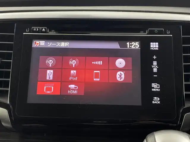 ホンダ オデッセイ アブソルート 埼玉県 2013(平25)年 6.8万km プレミアムヴィーナスブラックP 純正ナビ　１０型後席モニター　両側　ETC バックカメラ　クルーズコントロール　Ｂｌｕｅｔｏｏｔｈ　フルセグＴＶ　純正フロアマット　オットマン　フルフラット　ＬＥＤヘッドライト　衝突軽減被害