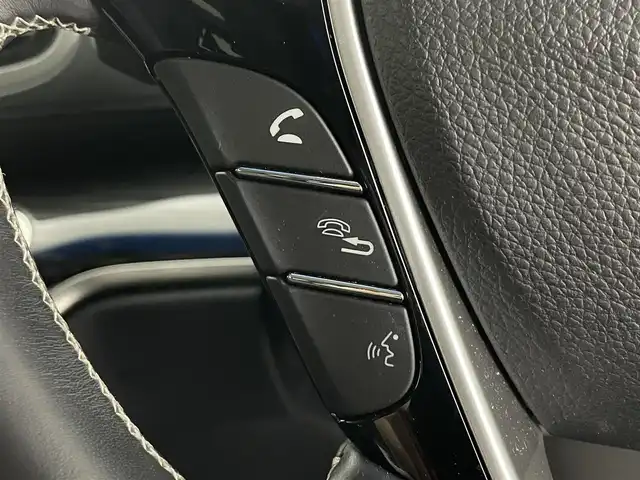 ホンダ オデッセイ アブソルート 埼玉県 2013(平25)年 6.8万km プレミアムヴィーナスブラックP 純正ナビ　１０型後席モニター　両側　ETC バックカメラ　クルーズコントロール　Ｂｌｕｅｔｏｏｔｈ　フルセグＴＶ　純正フロアマット　オットマン　フルフラット　ＬＥＤヘッドライト　衝突軽減被害