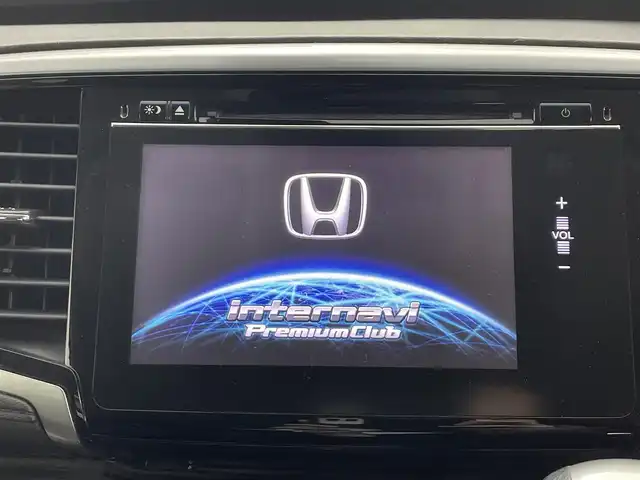 ホンダ オデッセイ アブソルート 埼玉県 2013(平25)年 6.8万km プレミアムヴィーナスブラックP 純正ナビ　１０型後席モニター　両側　ETC バックカメラ　クルーズコントロール　Ｂｌｕｅｔｏｏｔｈ　フルセグＴＶ　純正フロアマット　オットマン　フルフラット　ＬＥＤヘッドライト　衝突軽減被害