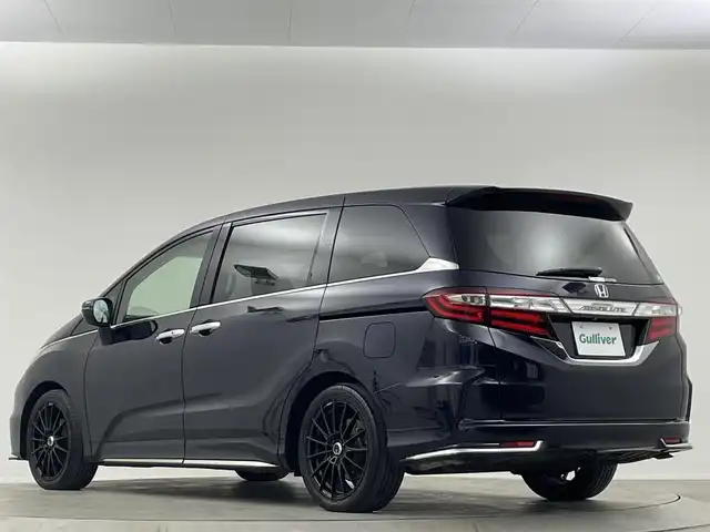 ホンダ オデッセイ アブソルート 埼玉県 2013(平25)年 6.8万km プレミアムヴィーナスブラックP 純正ナビ　１０型後席モニター　両側　ETC バックカメラ　クルーズコントロール　Ｂｌｕｅｔｏｏｔｈ　フルセグＴＶ　純正フロアマット　オットマン　フルフラット　ＬＥＤヘッドライト　衝突軽減被害