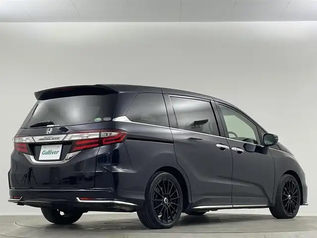 ホンダ オデッセイ アブソルート 埼玉県 2013(平25)年 6.8万km プレミアムヴィーナスブラックP 純正ナビ　１０型後席モニター　両側　ETC バックカメラ　クルーズコントロール　Ｂｌｕｅｔｏｏｔｈ　フルセグＴＶ　純正フロアマット　オットマン　フルフラット　ＬＥＤヘッドライト　衝突軽減被害