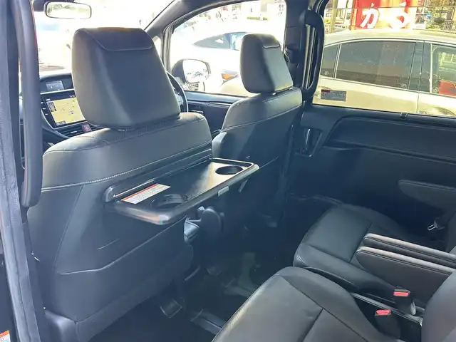 トヨタ エスクァイア Gi 香川県 2019(平31)年 5.3万km ブラック ワンオーナー/10インチT-Connectナビ/フルセグ/CD/DVD/Bluetooth/純正フリップダウンモニター/TRDフロントスポイラー/両側パワースライドドア/セーフティセンス/プリクラッシュ/オートハイビーム/レーンキープ/純正15インチアルミ/LEDヘッドライト/クリアランスソナー/スマートキー/ビルトインETC