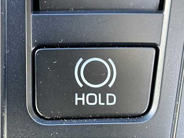 トヨタ ヴォクシー ハイブリッド S－Z 茨城県 2024(令6)年 1.4万km ホワイトパールクリスタルシャイン 純正SDナビ(Bluetooth/アラウンドビューモニター)/ETC2.0/アダプティブクルーズコントロール/横滑り防止装置/コーナーセンサー/レーンキープアシスト/LEDオートライト/オートマチックハイビーム/USB入力端子/パーキングアシスト/スマートキー/ハーフレザーシート/シートヒーター/冷房WAC/純正フロアマット/17インチ純正アルミホイール