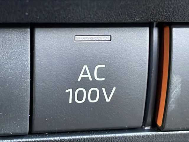 トヨタ ヴォクシー ハイブリッド S－Z 茨城県 2024(令6)年 1.4万km ホワイトパールクリスタルシャイン 純正SDナビ(Bluetooth/アラウンドビューモニター)/ETC2.0/アダプティブクルーズコントロール/横滑り防止装置/コーナーセンサー/レーンキープアシスト/LEDオートライト/オートマチックハイビーム/USB入力端子/パーキングアシスト/スマートキー/ハーフレザーシート/シートヒーター/冷房WAC/純正フロアマット/17インチ純正アルミホイール