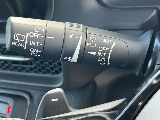 ホンダ ステップワゴン スパーダ eHEV 熊本県 2022(令4)年 2.8万km トワイライトミストブラックパール 純正9インチナビ/・AM/FM/CD/DVD/BT/SD/・フルセグTV/・バックカメラ/ホンダセンシング/・衝突軽減ブレーキ/・レーンキープアシスト/・先行車発進お知らせ/・車線維持支援システム/・ブラインドスポットモニター/・標識認識機能/・先行車発進お知らせ/・アダプティブクルーズコントロール/パワーテールゲート/2列目オットマン/ハーフレザーシート/前席シートヒーター/革巻きステアリング/ステアリングスイッチ/パドルシフト/電動パーキングブレーキ/オートホールドブレーキ/LEDヘッドライト/フォグランプ/電動格納ミラー/ウインカーミラー/純正フロアマット/純正アルミホイール/ドアバイザー