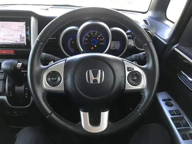 ホンダ Ｎ ＢＯＸ カスタム G ターボ Lパッケージ 栃木県 2016(平28)年 9.2万km ポリッシュドメタルメタリック 株)IDOMが運営する【じしゃロン小山店】の自社ローン専用車両になります。こちらは現金またはオートローンご利用時の価格です。自社ローンご希望の方は別途その旨お申付け下さい//ワンオーナー/禁煙車/純正フルセグナビ/（CD/DVD/AM/FMラジオ）/(Bluetooth)/スマートキー/プッシュスタート/バックカメラ/ＥＴＣ/両側パワースライドドア/クルーズコントロール/チップアップシート/パドルシフト/アイドリングストップ/ステアリングリモコン/後部座席サンシェード/電動格納ドアミラー/パワーウインドウ/オートライト