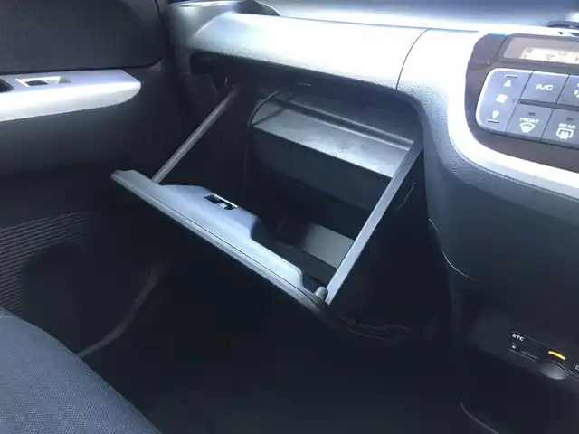 ホンダ Ｎ ＢＯＸ カスタム G ターボ Lパッケージ 栃木県 2016(平28)年 9.2万km ポリッシュドメタルメタリック (株)IDOMが運営する【じしゃロン小山店】の自社ローン対象車両になります。こちらは現金ご利用時の価格です。/自社ローンご希望の方は別途その旨お申付け下さい。/ワンオーナー/禁煙車/純正フルセグナビ/（CD/DVD/AM/FMラジオ）/(Bluetooth)/スマートキー/プッシュスタート/バックカメラ/ＥＴＣ/両側パワースライドドア/クルーズコントロール/チップアップシート/パドルシフト/アイドリングストップ/ステアリングリモコン/後部座席サンシェード/電動格納ドアミラー/パワーウインドウ/オートライト