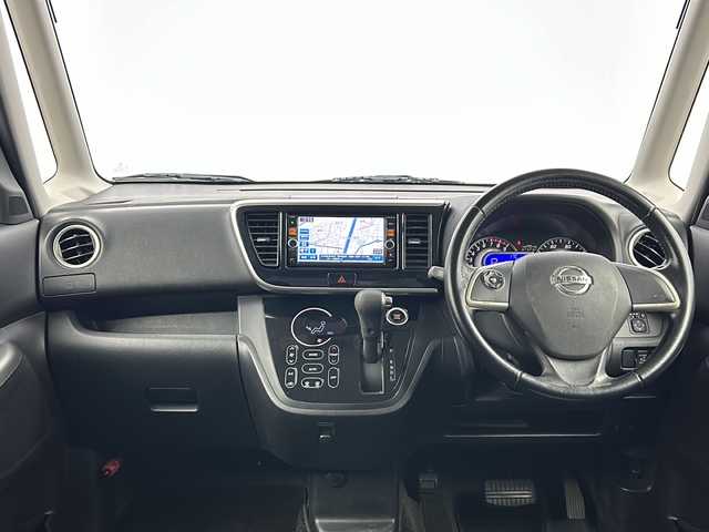 日産 デイズ ルークス ハイウェイスターターボ 大阪府 2014(平26)年 7万km モカブラウンP 純正ナビ/【ワンセグTV/Bluetooth/CD/DVD/USB接続/FM/AM】/アラウンドビューモニター/両側パワースライドドア/エマージェンシーブレーキ/踏み間違い防止機能/LEDヘッドライト/オートライト/電動格納ミラー/純正15インチアルミホイール/後席サンシェード/後席パーソナブルテーブル/ステアリングスイッチ/スマートキー/スペアキー1本/プッシュスタート