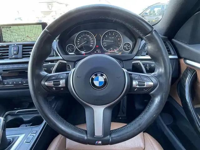 ＢＭＷ ４２０ｉ グランクーペ インスタイル 埼玉県 2016(平28)年 5.6万km アルピンホワイトⅢ 茶革シート　/純正ナビ　/Ｂｌｕｅｔｏｏｔｈ　/バックカメラ　/アクティブクルーズコントロール　/シートヒーター　/パワーシート　/電動リアゲート　/純正１９インチアルミホイール　/ＬＥＤヘッドライト　/ミラー一体型ＥＴＣ