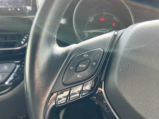 トヨタ Ｃ－ＨＲ G モード ネロ 岐阜県 2019(令1)年 7.6万km ブラッキッシュアゲハガラスフレーク 登録時走行距離：76092km/純正8インチSDナビ/フルセグテレビ・BT・USB/バックカメラ/アクティブクルーズコントロール/前後ドライブレコーダー/LEDヘッドライト/フォグライト/ETC/アイドリングストップ/純正１８インチアルミホイール/プッシュスタート/スマートキー