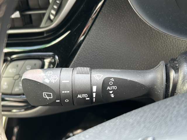 トヨタ Ｃ－ＨＲ G モード ネロ 岐阜県 2019(令1)年 7.6万km ブラッキッシュアゲハガラスフレーク 登録時走行距離：76092km/純正8インチSDナビ/フルセグテレビ・BT・USB/バックカメラ/アクティブクルーズコントロール/前後ドライブレコーダー/LEDヘッドライト/フォグライト/ETC/アイドリングストップ/純正１８インチアルミホイール/プッシュスタート/スマートキー