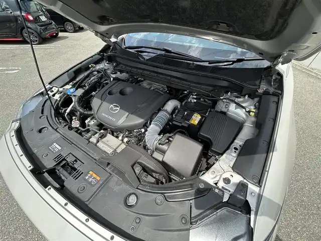 マツダ ＣＸ－８ XD エクスクルーシブモード 山形県 2021(令3)年 4万km プラチナクォーツメタリック 禁煙車/ワンオーナー/4WD/純正SDナビ/・TV/AM/FM/Bluetooth/アダプティブクルーズコントロール/アイドリングストップ/ブラインドスポットモニタリング/レーンキープアシスト/衝突被害軽減ブレーキ/車線逸脱警報/横滑り防止装置/盗難防止装置/LEDヘッドライト/オートライト/レザーシート/パワーシート/シートヒーター/パワーバックドア/全周囲カメラ/ドライブレコーダー/ETC/冬タイヤ積み込み/保証書/取扱説明書