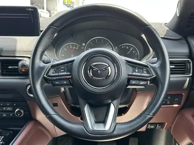 マツダ ＣＸ－８ XD エクスクルーシブモード 山形県 2021(令3)年 4万km プラチナクォーツメタリック 禁煙車/ワンオーナー/4WD/純正SDナビ/・TV/AM/FM/Bluetooth/アダプティブクルーズコントロール/アイドリングストップ/ブラインドスポットモニタリング/レーンキープアシスト/衝突被害軽減ブレーキ/車線逸脱警報/横滑り防止装置/盗難防止装置/LEDヘッドライト/オートライト/レザーシート/パワーシート/シートヒーター/パワーバックドア/全周囲カメラ/ドライブレコーダー/ETC/冬タイヤ積み込み/保証書/取扱説明書