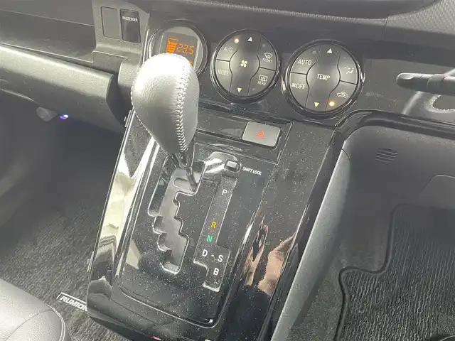 トヨタ カローラ ルミオン 1．5G On B リミテッド 群馬県 2015(平27)年 7万km ディープアメジストマイカメタリック ワンオーナー/純正メモリーナビ/　AM/FM/TV/BT/AUX/CD/DVD/バックカメラ/エアロ/横滑り防止機能/純正フロアマット/プッシュスタート/キセノンヘッドライト/保証書/取扱説明書/スペアキー
