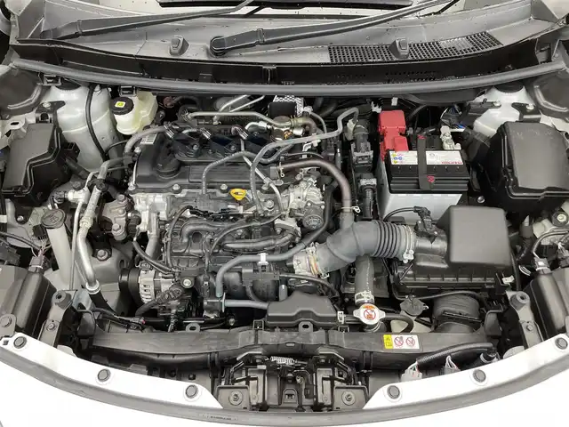 トヨタ ヤリスクロス GRスポーツ 滋賀県 2023(令5)年 0.3万km プラチナホワイトパールマイカ 禁煙車/純正ディスプレイオーディオ/Bluetooth.USB/バックカメラ/衝突軽減ブレーキ/レーンキープアシスト/レーダークルーズコントロール/パドルシフト/革巻きステアリング/ステアリングスイッチ/LEDヘッドライト/オートライト/オートマチックハイビーム/プッシュスタート/スマートキー