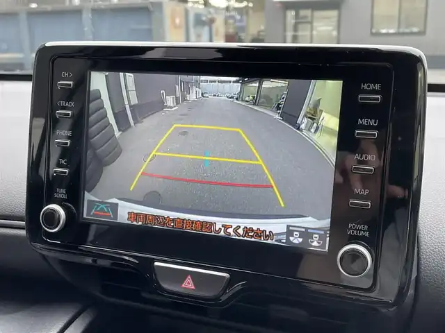 トヨタ ヤリスクロス GRスポーツ 滋賀県 2023(令5)年 0.3万km プラチナホワイトパールマイカ 禁煙車/純正ディスプレイオーディオ/Bluetooth.USB/バックカメラ/衝突軽減ブレーキ/レーンキープアシスト/レーダークルーズコントロール/パドルシフト/革巻きステアリング/ステアリングスイッチ/LEDヘッドライト/オートライト/オートマチックハイビーム/プッシュスタート/スマートキー