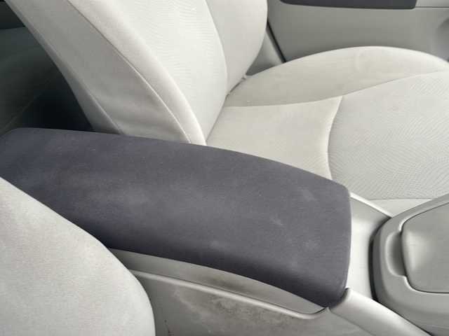 トヨタ プリウス S 沖縄県 2011(平23)年 6万km ホワイトパールクリスタルシャイン 禁煙車/純正オーディオ/（CD/FM/AM/AUX）/ステアリングリモコン/プッシュスタート/スマートキー/スペアキー/オートライト/フォグランプ/ライトレベライザー/電動格納ウィンカーミラー/オールオートパワーウィンドウ/純正ドアバイザー/純正フロアマット/荷室純正トノカバー/保証書/取扱説明書