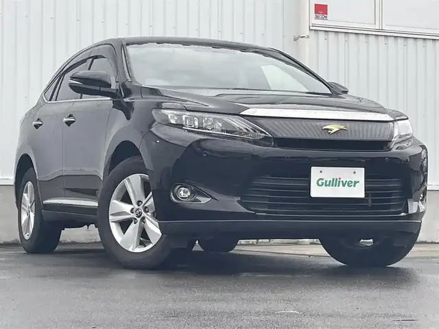 トヨタ ハリアー エレガンス 愛媛県 2017(平29)年 5.2万km ブラック ETC/バックカメラ/社外ナビ(Bluetooth/CD/DVD)/フルセグテレビ/MTモード付AT/パワーシート/アイドリングストップ/レーンキープアシスト/前後コーナーセンサー/オートライト/純正フロアマット/純正ドアバイザー/純正アルミホイール/カーテンエアバッグ/横滑り防止装置/レザーシート/スマートキー/プッシュスタート/ABS