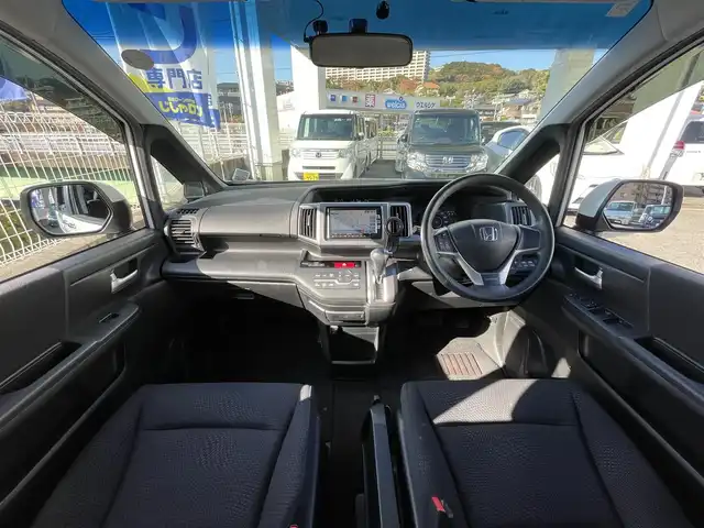 ホンダ ステップワゴン スパーダ Z 兵庫県 2012(平24)年 8.8万km ホワイトオーキッドパール (株)IDOMが運営する【じしゃロン神戸名谷店】の自社ローン専用車両になりますこちらは現金またはオートローンご利用時の価格です。自社ローンご希望の方は別途その旨お申付け下さい。/純正ナビ/両側パワースライドドア/バックカメラ/純正アルミホイール/パドルシフト/オートライト/ドライブレコーダー/ＥＴＣ/フルセグ/CD DVD/Bluetooth/ステアリングスイッチ/スマートキー