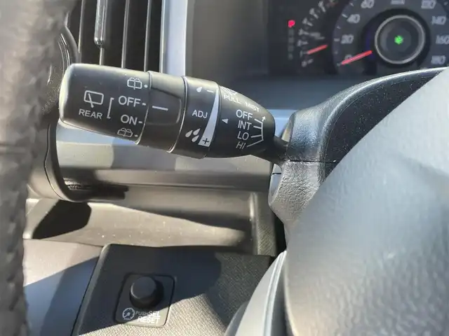 ホンダ ステップワゴン スパーダ Z 兵庫県 2012(平24)年 8.8万km ホワイトオーキッドパール (株)IDOMが運営する【じしゃロン神戸名谷店】の自社ローン専用車両になりますこちらは現金またはオートローンご利用時の価格です。自社ローンご希望の方は別途その旨お申付け下さい。/純正ナビ/両側パワースライドドア/バックカメラ/純正アルミホイール/パドルシフト/オートライト/ドライブレコーダー/ＥＴＣ/フルセグ/CD DVD/Bluetooth/ステアリングスイッチ/スマートキー