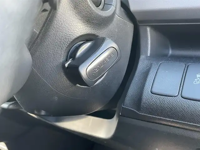 ホンダ ステップワゴン スパーダ Z 兵庫県 2012(平24)年 8.8万km ホワイトオーキッドパール (株)IDOMが運営する【じしゃロン神戸名谷店】の自社ローン専用車両になりますこちらは現金またはオートローンご利用時の価格です。自社ローンご希望の方は別途その旨お申付け下さい。/純正ナビ/両側パワースライドドア/バックカメラ/純正アルミホイール/パドルシフト/オートライト/ドライブレコーダー/ＥＴＣ/フルセグ/CD DVD/Bluetooth/ステアリングスイッチ/スマートキー