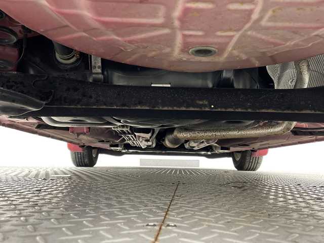 日産 ノート メダリスト X 新潟県 2017(平29)年 6.3万km ガーネットレッド エマージェンシーブレーキ/社外ストラーダナビ/　CD/DVD/Blu-ray/Bluetooth/フルセグTV/バックカメラ/オートライト/１４インチ社外ＡＷ/アイドリングストップ/電格ミラー/ウィンカーミラー/レーンキープアシスト/スマートキー