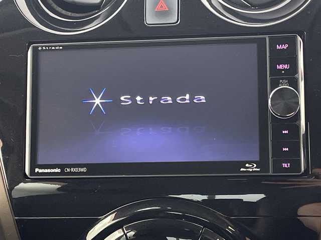 日産 ノート メダリスト X 新潟県 2017(平29)年 6.3万km ガーネットレッド エマージェンシーブレーキ/社外ストラーダナビ/　CD/DVD/Blu-ray/Bluetooth/フルセグTV/バックカメラ/オートライト/１４インチ社外ＡＷ/アイドリングストップ/電格ミラー/ウィンカーミラー/レーンキープアシスト/スマートキー