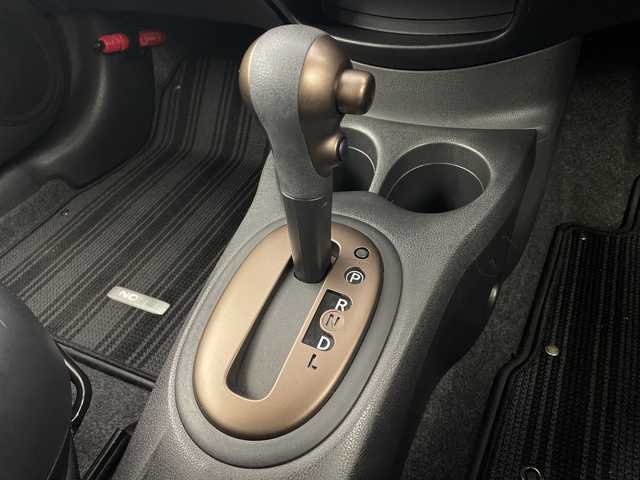 日産 ノート メダリスト X 新潟県 2017(平29)年 6.3万km ガーネットレッド エマージェンシーブレーキ/社外ストラーダナビ/　CD/DVD/Blu-ray/Bluetooth/フルセグTV/バックカメラ/オートライト/１４インチ社外ＡＷ/アイドリングストップ/電格ミラー/ウィンカーミラー/レーンキープアシスト/スマートキー