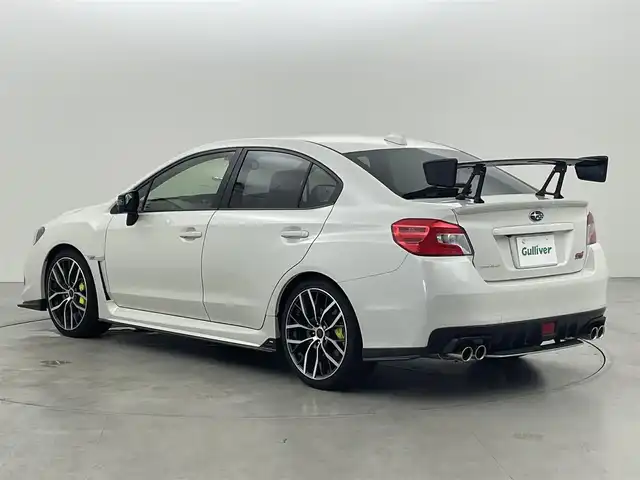 スバル ＷＲＸ ＳＴＩ STI タイプS 福岡県 2020(令2)年 1.7万km クリスタルホワイトP ダイヤトーンサウンド８型ナビ　/バック、サイドカメラ　/コーナーセンサー　/ＢＳＭ　/ＳＴＩプッシュスタート　/ＳＴＩスタイルパッケージ　/リアウィング　/リアスポイラー　/ＬＥＤアクセサリーライナー　/シートヒーター