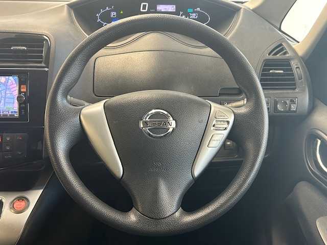 日産 セレナ ハイウェイスター Sエディション 静岡県 2016(平28)年 7.5万km ダイヤモンドブラック (株)IDOMが運営する【じしゃロン浜松店】の自社ローン専用車両になりますこちらは現金またはオートローンご利用時の価格です。自社ローンご希望の方は別途その旨お申付け下さい/〇純正ナビ/〇フルセグTV/〇パワースライドドア(助手席側)/〇スライドドアオートクローザー(運転席側)/〇バックカメラ/〇ETC/〇純正15インチアルミ/〇車線逸脱警報/〇SRSエアバッグ/〇オートライト/〇オートエアコン/〇インテリジェントキー/〇プッシュエンジンスターター/〇イモビライザー