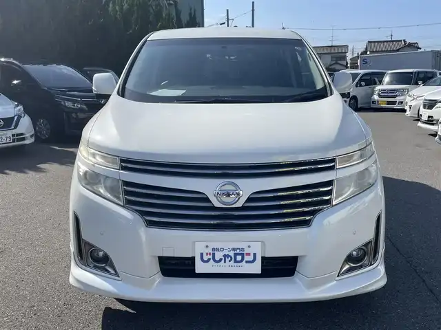 日産 エルグランド 250HWS アーバンクロム 和歌山県 2012(平24)年 13.9万km ブリリアントホワイトパール (株)IDOMが運営する【じしゃロン和歌山店】の自社ローン専用車両になります。こちらは現金またはオートローンご利用時の価格です。自社ローンご希望の方は別途その旨お申付け下さい/純正ナビ/AM/FM/TV/BT/CD/全方位カメラ/後席オットマン/両側パワースライドドア/純正18インチアルミ/後席サンシェード/カーテンエアバック/ステアリングスイッチ