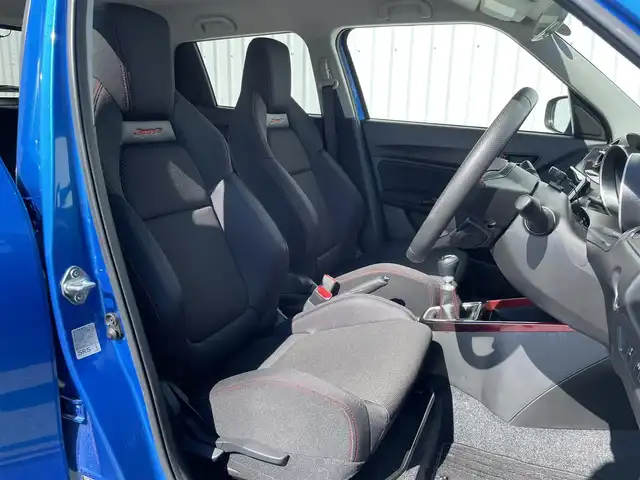 スズキ スイフト スポーツ 福岡県 2025(令7)年 0.8万km スピーディーブルーM ＳＷＫプレミアムバージョンＳＴ－１/RAYSアルミホイール/ローダウンスポーツスプリング/SWKストリートブレーキパッド/レーシングロックナット/ワンオーナー/デュアルセンサーブレーキサポート/衝突被害軽減装置/誤発進抑制/車線逸脱警報/アルパインＤＡ（ＤＡ７Ｚ）/AM/FM/BT/USB/HDMI/applecarplay/androidauto/バックカメラ/ＢＳＭ/ＡＣＣ/パーキングソナー/シートヒーター/スマートキー/プッシュスタート