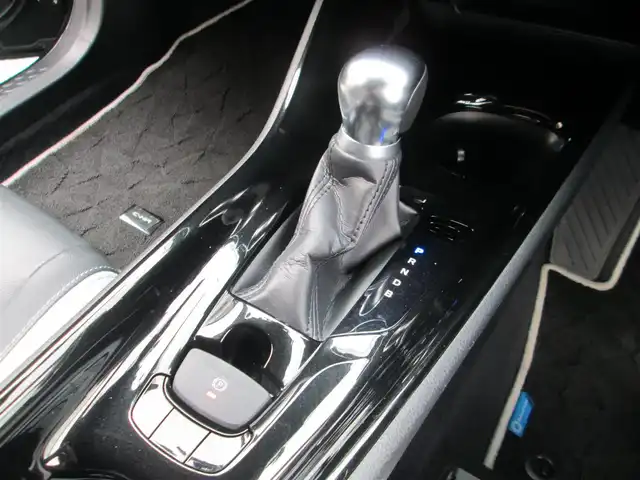 トヨタ Ｃ－ＨＲ G モード ネロ 千葉県 2019(平31)年 5.6万km ブラックマイカ モデリスタフルエアロ/純正9型SDナビ、フルセグTV/バックカメラ/純正オーディオ【DVD/CD/BT/SD】/Toyota Safety Sense　P/LEDヘッドライト&LEDフォグ/レーダークルーズコントロール/レーンキープアシスト/ブラインドスポットモニター/クリアランスソナー/ハーフレザーシート/前席シートヒーター/AC100V/社外前方ドライブレコーダー/ビルトインETC/スペアキー/取扱説明書/ナビ取扱説明書/新車時保証書/整備記録簿(R2/R3/R6)