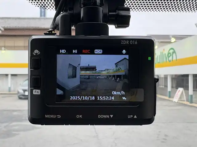 トヨタ ヴォクシー ZS 三重県 2014(平26)年 8.5万km ブラック ♪車検 令和9年6月4日迄/スマートキー×3/プッシュスタート/両側パワースライドドア /アイドリングストップ/純正9インチナビ/・SD録音・CD/・フルセグ・DVD再生/・Bluetoothオーディオ/・バックカメラ/前後ドライブレコーダー/スペアタイヤ/純正16インチAW/LEDヘッドライト/フォグライト/オートライト/ウィンカーミラー/オートリトラクタブルミラー/リアドアサンシェード/ステアリングスイッチ/革巻ステアリング/革巻シフトノブ/プライバシーガラス/フロアマット/ドアバイザー/ビルトインETC/サイド/カーテンエアバック
