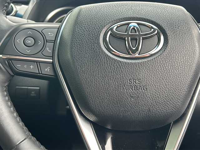 トヨタ カムリ G 山形県 2017(平29)年 6.3万km プラチナホワイトパールマイカ 純正ナビ/（AM/FM/フルセグ/BT）/バックカメラ/クルーズコントロール（追従有）/レザーシート/パワーシート/ステアリングスイッチ/AC100V/集中ドアロック/オートＬＥＤヘッドライト/オートマチックハイビーム/スポーツモード/ビルトインＥＴＣ/スマートキー/横滑り防止装置/衝突被害軽減システム/レーンキープアシスト/電動パーキング