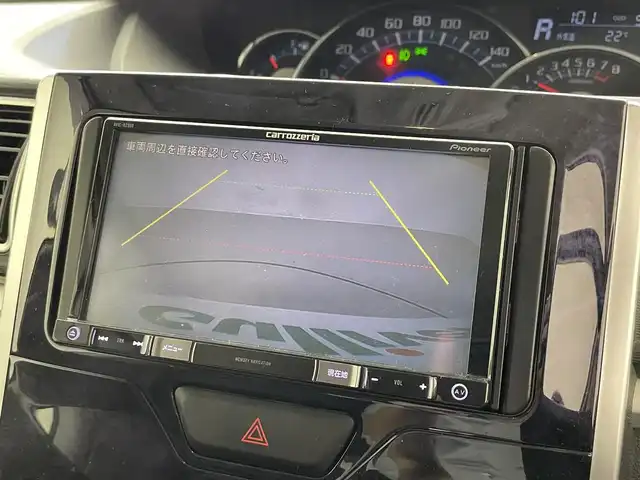 ダイハツ タント カスタム RS トップED SAⅡ 滋賀県 2016(平28)年 5.7万km パールホワイトⅢ 純正ナビ/Bluetooth/CD/DVD/フルセグTV/バックカメラ/両側電動スライドドア/ハーフレザー/ステアリングリモコン/アイドリングストップ/純正LEDヘッドライト/純正15インチアルミホイール/オートライト/スマートキー/スペアキー/ETC