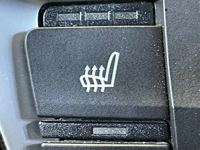 ＢＭＷ ４２０ｉ グランクーペ Mスポーツ 群馬県 2017(平29)年 7.7万km ミネラルグレー ワンオーナー　/純正９インチメモリーナビ　/バックカメラ　/フルセグ　/茶レザーシート　/前席シートヒーター　/ツインパワーターボ　/前席パワーシート　/木目調内装　/社外マフラー　/パドルシフト　/ＡＨＢ　/純正１９型ＡＷ/Bluetooth/LEDフォグランプ/アダプティブクルーズコントロール/シートセットポジションメモリー/アイドリングストップ/純正19インチアルミホイール/純正ETC/オートワイパー/BMWコネクティッドドライブ/本革ステアリング/純正フロアマット/AHB/電動格納ミラー/パワーステアリング/スマートキー