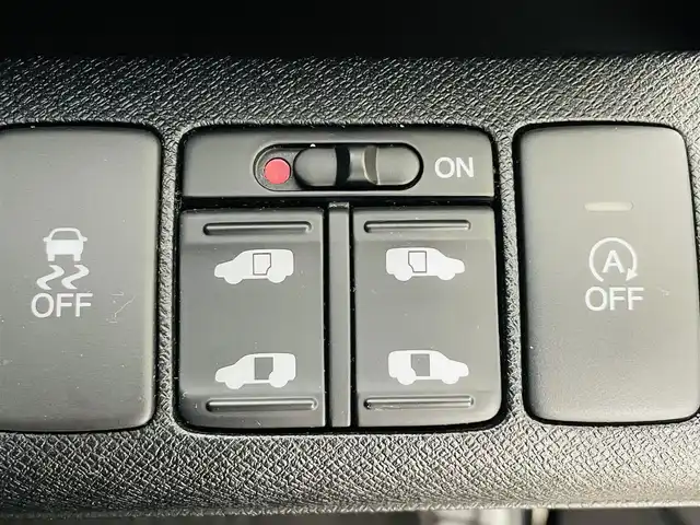 ホンダ ステップワゴン スパーダ Z クールスピリット 福島県 2013(平25)年 5万km プレミアムスパークルブラックパール 社外ナビ（MDV-737DT）/・フルセグTV/・BT.CD/DVD.USB.AM/FM/バックカメラ/両側パワースライドドア/ETC/革巻きステアリング/パドルシフト/純正AW/スマートキー/HIDヘッドライト/純正フロアマット/ドアバイザー/ウィンカーミラー/電動格納ミラー